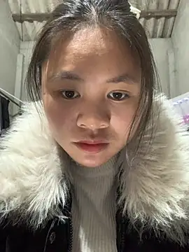 NhuFox online show from February 2026 01:21:02 PM