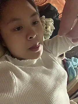 NhuFox online show from February 2026 02:24:01 AM