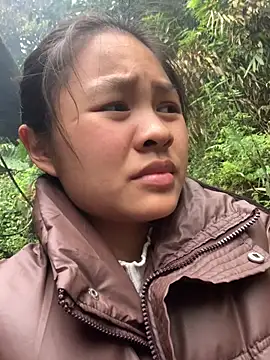 NhuFox online show from March 2026 10:34:02 AM