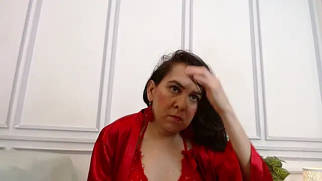 MiiaLane online show from March 2026 12:12:01 PM