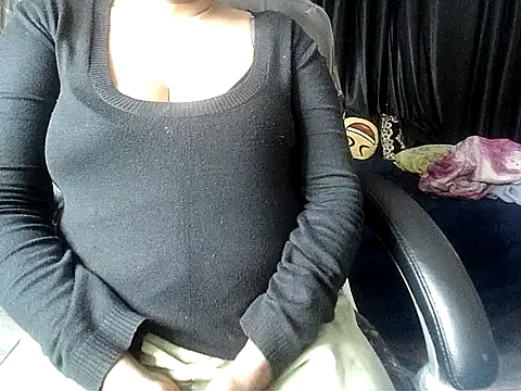 Anaconda-Mall online show from November 2025 07:40:02 PM