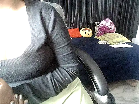 Anaconda-Mall online show from November 2025 04:17:01 PM