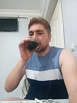 mert0359 online show from October 2025 02:24:02 PM