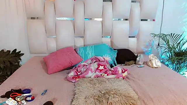 Lady Dirty444 online show from December 2025 09:03:01 AM