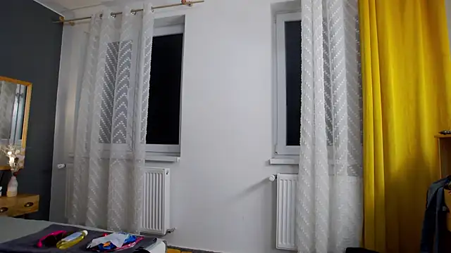 Jessica White  online show from November 2025 04:46:02 AM