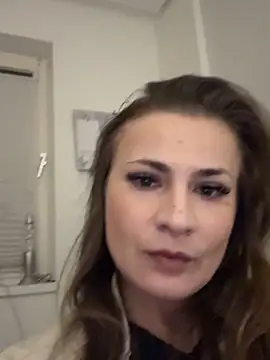 IsabellaEtha online show from November 2025 10:54:02 PM