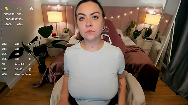 ashton heidii online show from October 2025 12:14:01 AM