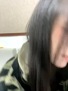 Snapshot of yuanyuanzi99 chatting on October 2025 09:32:01 AM yuanyuanzi99 online show from October 2025 09:32:01 AM