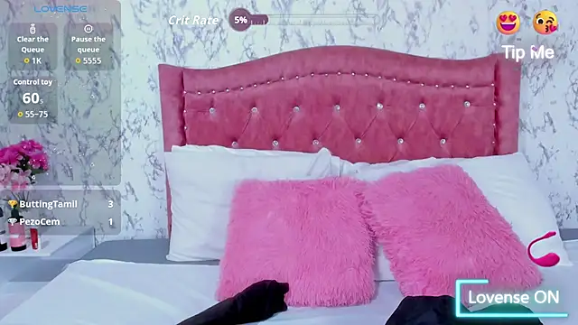 SofiiFoox online show from October 2025 11:33:02 AM