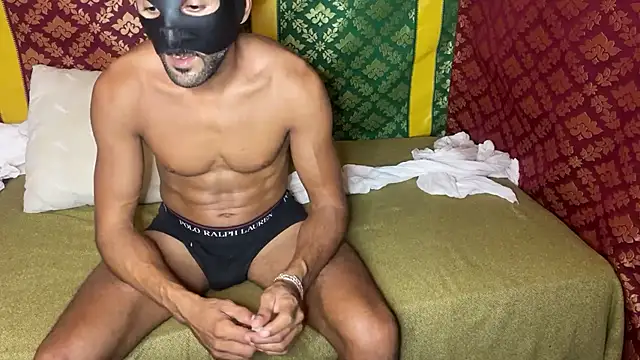 JUSTFORRICH online show from September 2025 08:23:01 PM