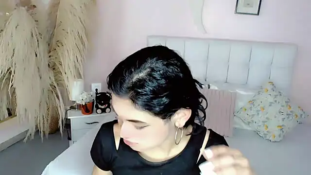 nathalialoes1 online show from January 2026 07:18:01 PM