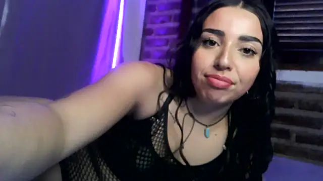 sweetbrunette22 online show from December 2025 04:34:02 PM