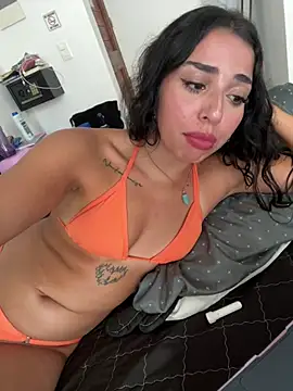 Snapshot of sweetbrunette22 chatting on June 2026 08:30:02 PM sweetbrunette22 online show from June 2026 08:30:02 PM