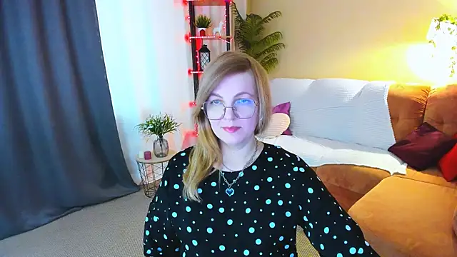 YourUniverser online show from April 2026 12:29:02 PM