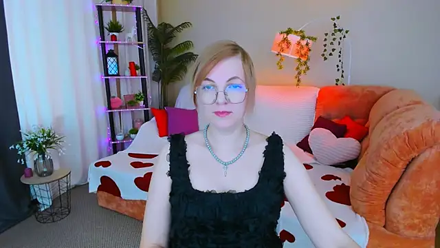 YourUniverser online show from June 2026 09:32:01 AM