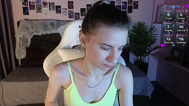 Snapshot of kaleriyaa_ chatting on November 2025 01:30:02 AM kaleriyaa online show from November 2025 01:30:02 AM