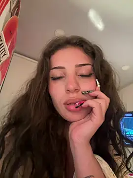 Snapshot of zuleikha chatting on July 2026 05:02:01 AM zuleikha online show from July 2026 05:02:01 AM