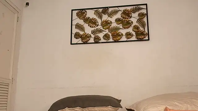 shanon marel online show from November 2025 12:15:02 PM