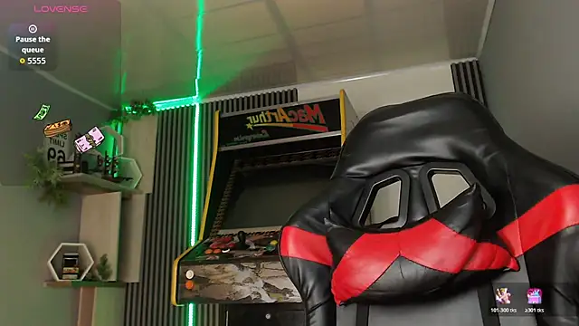 Bastian MCcormick online show from November 2025 12:27:01 PM