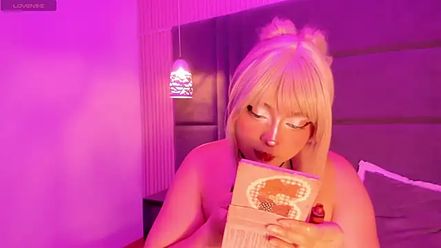 SamanthaaReed online show from October 2025 04:03:02 AM