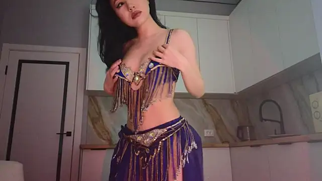 Snapshot of lunajii chatting on April 2026 11:24:01 PM lunajii online show from April 2026 11:24:01 PM