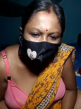 Snapshot of Hotty-rosni chatting on September 2025 10:33:02 PM Hotty-rosni online show from September 2025 10:33:02 PM