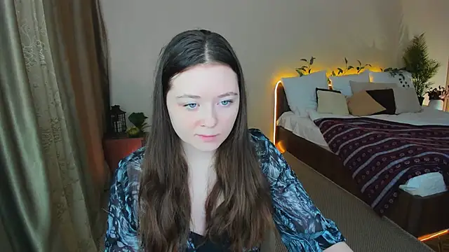 AlluringLookk online show from February 2026 09:25:02 AM