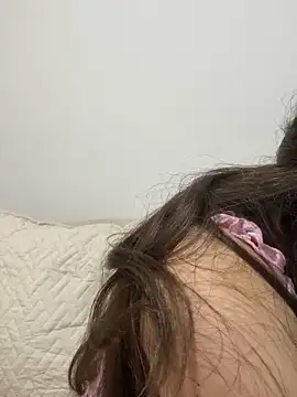 Emilyybennet  online show from May 2026 03:03:02 AM