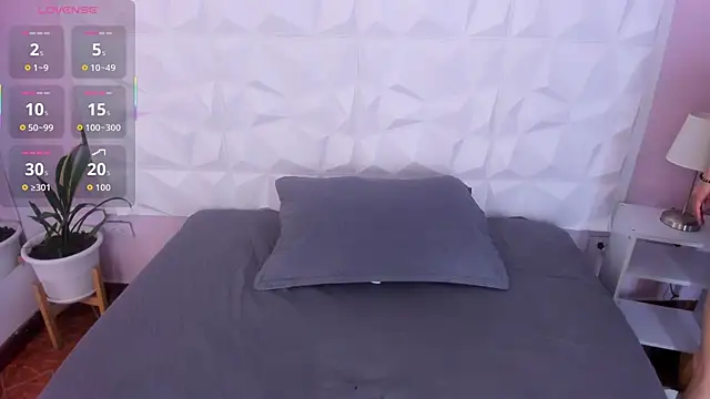 HannahToons online show from January 2026 04:05:02 AM