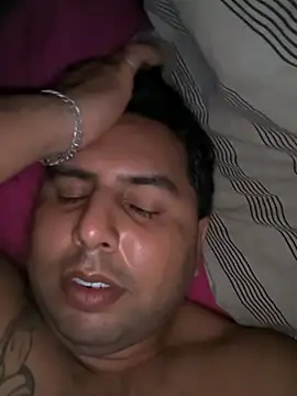 Snapshot of willersaulzambranobohorqu chatting on November 2025 02:32:02 AM willersaulzambranobohorqu online show from November 2025 02:32:02 AM