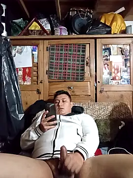 Snapshot of millanto chatting on September 2025 03:08:01 AM millanto online show from September 2025 03:08:01 AM