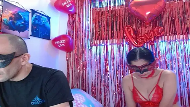 coplehot27 online show from February 2026 04:04:02 PM