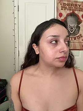 CharmingMaddie online show from February 2026 07:04:02 PM