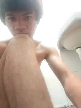 Snapshot of Richardwhite69 chatting on October 2025 07:42:02 PM Richardwhite69 online show from October 2025 07:42:02 PM