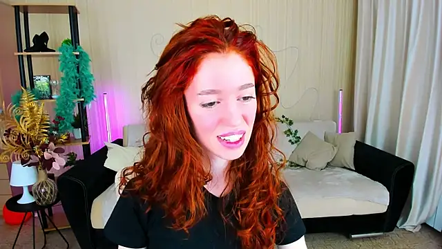 ChristinaConteeree online show from November 2025 07:26:02 PM