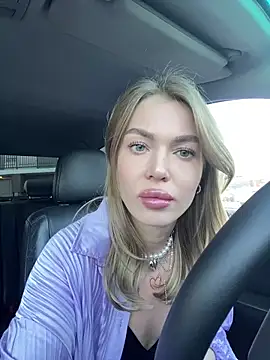 Snapshot of miss_veroNika chatting on June 2026 05:20:01 AM miss veroNika online show from June 2026 05:20:01 AM