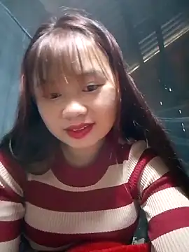 Snapshot of PhayPhay123 chatting on September 2025 11:15:02 PM PhayPhay123 online show from September 2025 11:15:02 PM