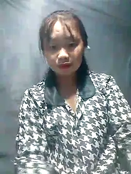 Snapshot of PhayPhay123 chatting on October 2025 01:44:01 PM PhayPhay123 online show from October 2025 01:44:01 PM
