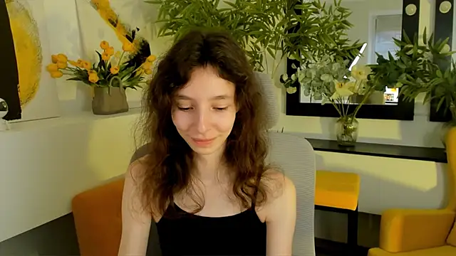 Snapshot of EmmanuellBrown chatting on October 2025 10:27:01 AM EmmanuellBrown online show from October 2025 10:27:01 AM