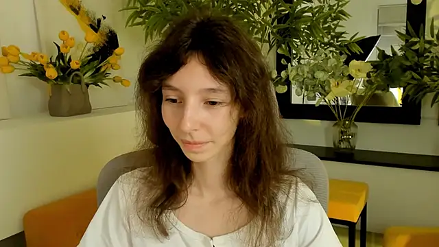 Snapshot of EmmanuellBrown chatting on October 2025 12:09:02 PM EmmanuellBrown online show from October 2025 12:09:02 PM