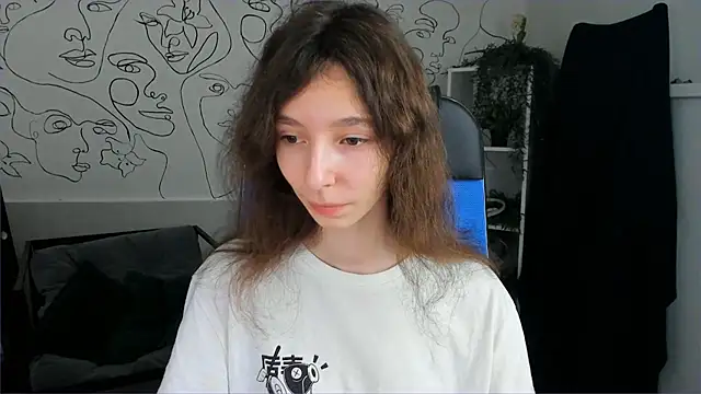 Snapshot of EmmanuellBrown chatting on November 2025 10:15:02 AM EmmanuellBrown online show from November 2025 10:15:02 AM