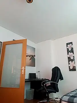 hazarzagrevskij online show from April 2026 03:39:01 PM