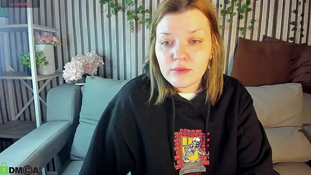 Michele Greenn online show from February 2026 01:02:02 AM