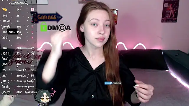 Snapshot of AmourLily chatting on June 2026 06:45:02 AM AmourLily online show from June 2026 06:45:02 AM