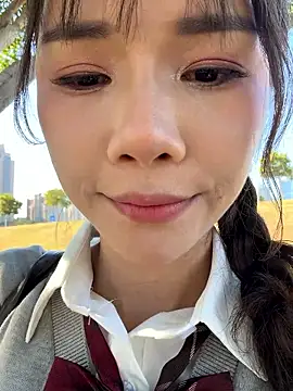 Snapshot of Adora188 chatting on November 2025 06:34:02 AM Adora188 online show from November 2025 06:34:02 AM