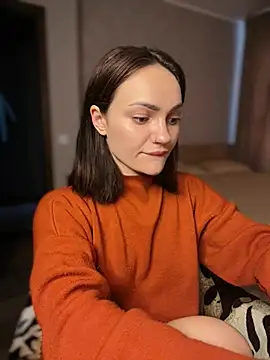 SaraLow online show from March 2026 11:48:02 AM