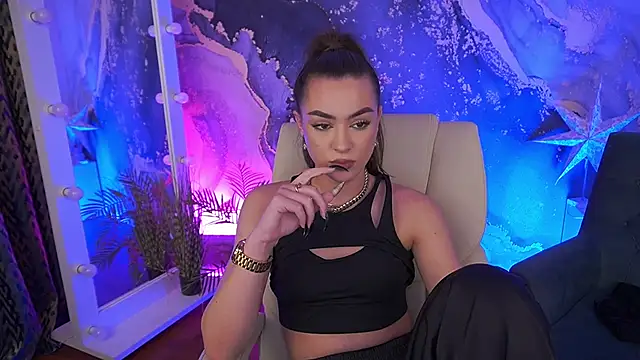 Snapshot of EricaSin chatting on June 2026 02:33:01 PM EricaSin online show from June 2026 02:33:01 PM