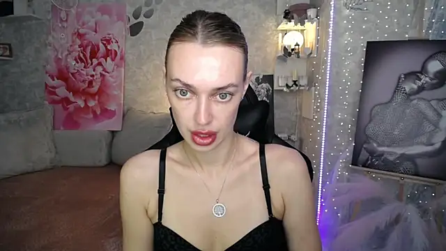 NickyAdamidi online show from July 2026 04:09:01 PM