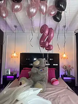 MystiqueXXX online show from November 2025 01:22:04 PM