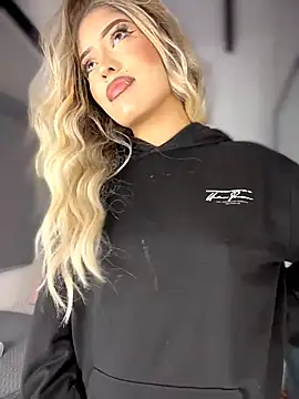 MystiqueXXX online show from February 2026 01:11:02 PM